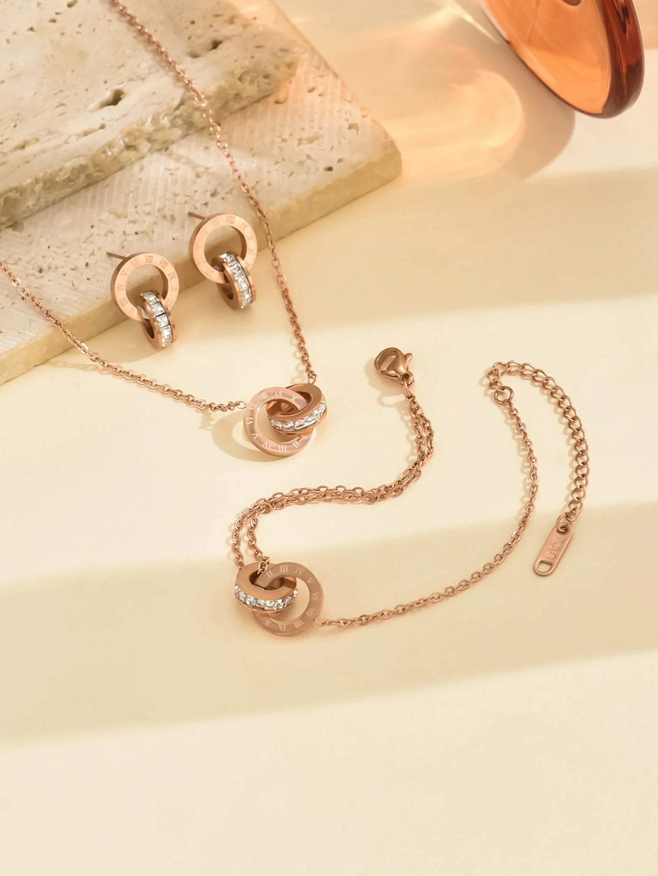 Roman Elegance Double Ring Jewelry Set