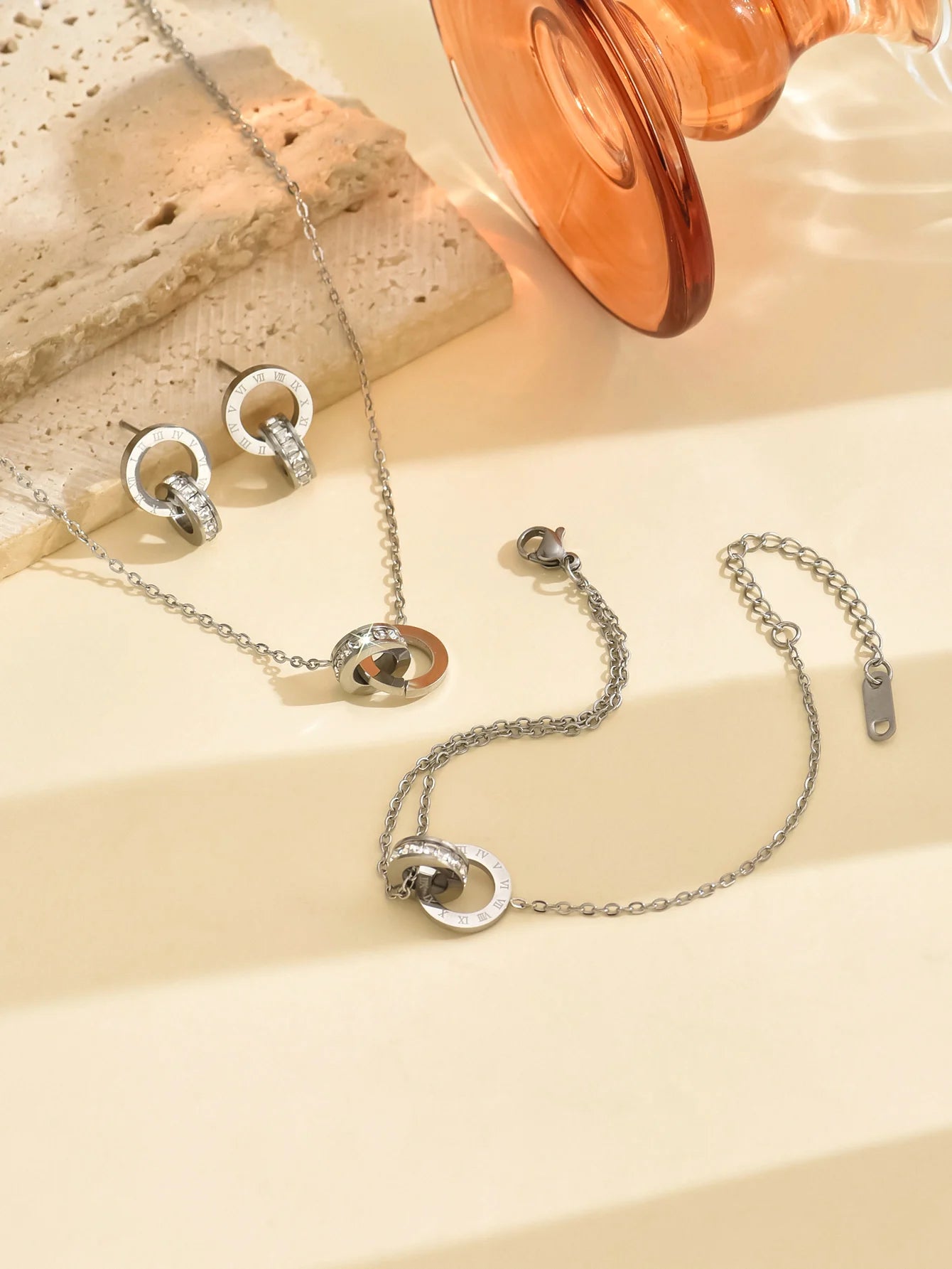 Roman Elegance Double Ring Jewelry Set